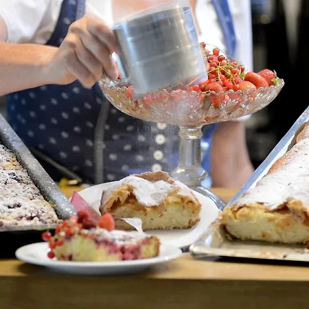 Wirtshaus Sattlerwirt Hotel 4*